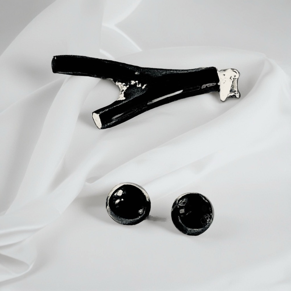 Black coral pendant and earrings set